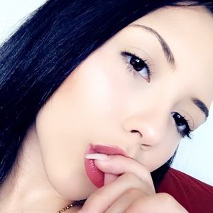 Meet your Posher, Alexus